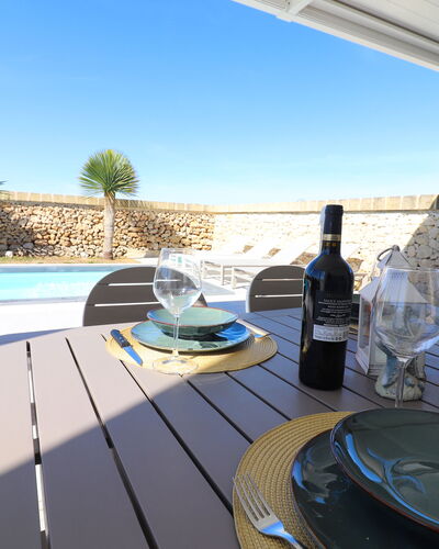 Villa Ginevra Luxury Otranto: Svømmepøl, Møbel, Udendørs Møbler, Udvej, Kompositmateriale, Skygge, Stol, Eco Hotel, Hotel, Udendørs Bord