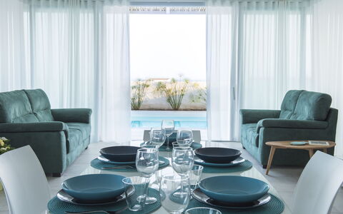 A Casa di Gio: Møbel, Indretning, Couch, Stue, Textile, Gulvbelægning, Bord, Etage, Værelse, Hjem