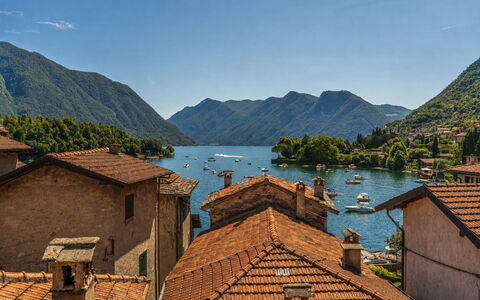 Next Comacina, Lago di Como with Garage: Bjergrige Landskabsformer, Bjerg, Vand, Krop Af Vand, Båd, Bakke, Vandfartøjer, Bjergkæde, Highland, Hus