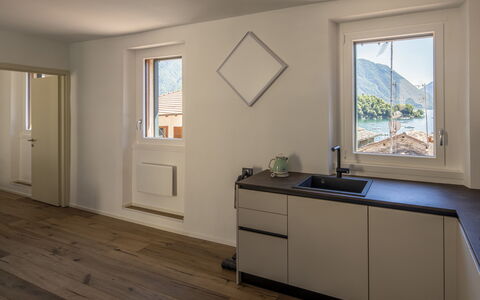 Next Comacina, Lago di Como with Garage: Gulvbelægning, Træ, Indretning, Etage, Countertop, Loft, Trægulve, Køkken, Hjem, Møbel