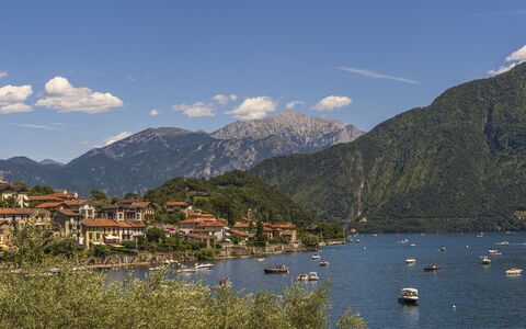 Next Comacina, Lago di Como with Garage: Bjerg, Bjergrige Landskabsformer, Vand, Krop Af Vand, Bakke, Bjergkæde, Highland, Hill Station, Coastal Og Oceaniske Landskabsformer, Landskab