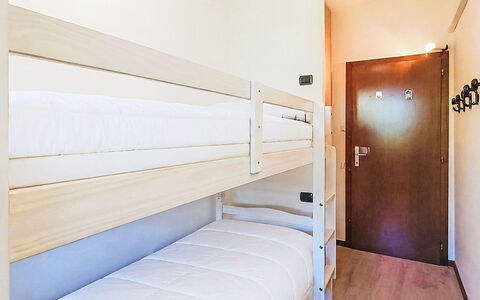 Locanda dei Nonni: Træ, Seng, Etage, Gulvbelægning, Soveværelse, Indretning, Bed Frame, Trægulve, Sengetøj, Sengetøj