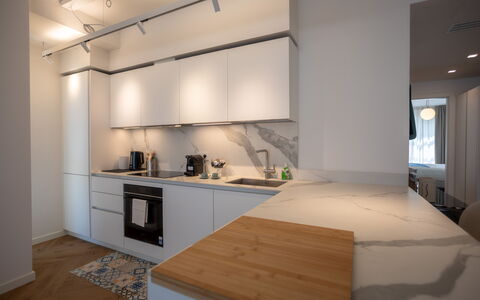 Terrazza Mare, Jacuzzi and Seaview: Køkken, Countertop, Indretning, Gulvbelægning, Køkken Apparat, Møbel, Træ, Etage, Loft, Lysarmatur
