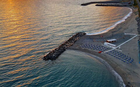 Baia di Tempsa Beach and Sea: Vand, Vandressourcer, Krop Af Vand, Strand, Kyst, Horisont, Coastal Og Oceaniske Landskabsformer, Hav, Kyst, Ocean