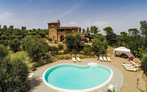 Villa Larino: Landskab, Landdistrikt, Estate, Stuehus, Villa, Hacienda, Landscaping, Farm