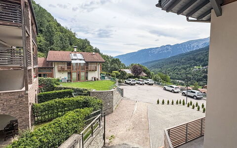 Vita Nova: Hill Station, Bjergkæde, Hældning, Landsby, Dal, Altan, Bjerglandsby, Eco Hotel, Villa