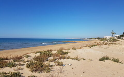 Villa la Vigne: Himmel, Blå, Strand, Daytime, Krop Af Vand, Kyst, Naturligt Miljø, Hav, Horisont, Sand