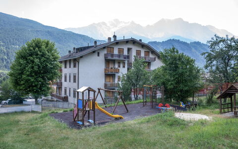 Raggio di Stella: Hus, Boligområde, Hjem, Menneskelig Bosættelse, Bjergkæde, Hill Station, Dal, Landsby, Alps, Kam