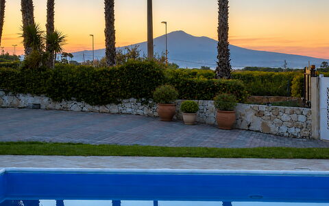 Villa Sara: Blå, Svømmepøl, Udvej, Skygge, Eco Hotel, Landscaping, Hotel, Ferieby, Tropics