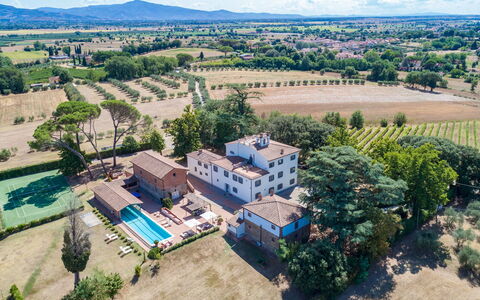 Antica Villa Merelli 12: Svømmepøl, Estate, Udvej, Villa, Hacienda, Hotel, Mansion, Boutique Hotel, Ferieby