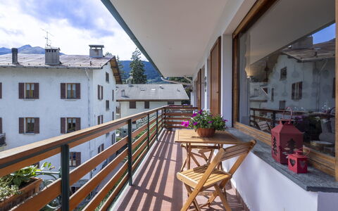 La Panoramica: Tag, Hjem, Sidespor, Sommerhus, Gård, Hårdttræ, Design, Garden Bygninger, Bejdse, Stuehus