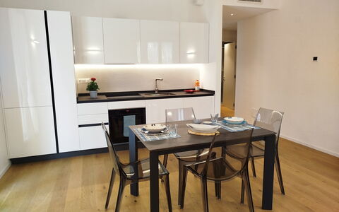 Lola Home - Levanto: Møbel, Indretning, Gulvbelægning, Træ, Etage, Køkken, Countertop, Loft, Køkken & Spisebord, Værelse