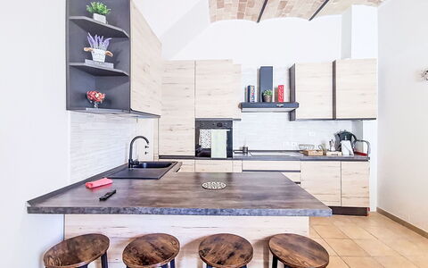 La Terrazza di Caramanico: Møbel, Indretning, Gulvbelægning, Køkken, Træ, Countertop, Køkken Apparat, Etage, Loft, Cabinetry