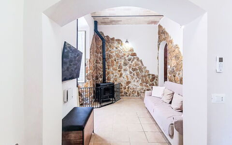 La Terrazza di Caramanico: Væg, Gulvbelægning, Indretning, Etage, Loft, Værelse, Stenmur, Stue, Couch