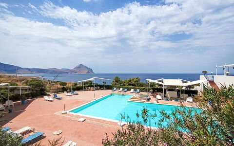 Cala Isulidda: Svømmepøl, Udvej, Eco Hotel, Ferieby, Badeby, Hotel, Estate, Thermae, Villa, Tropics