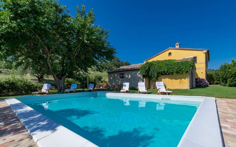 Casale Verdicchio 10+2: Blå, Svømmepøl, Estate, Stuehus, Hacienda, Have, Backyard, Landscaping, Villa, Gård
