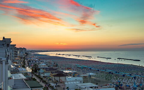 Villa Corona 8: Himmel, Daytime, Horisont, Skumring, Hav, Solnedgang, Aften, Afterglow, Morgen, Sollys