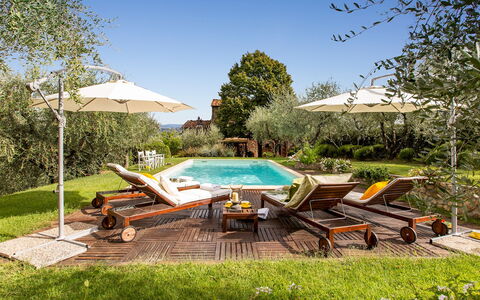 Villa Il Colle di Moriano 8: Møbel, Udendørs Møbler, Udvej, Have, Liggestol, Stol, Eco Hotel, Estate, Landscaping, Svømmepøl