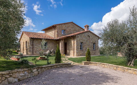 La Villetta di Dante 6: Hus, Hjem, Sommerhus, Tag, Sky, Landskab, Estate, Land Lot, Stuehus