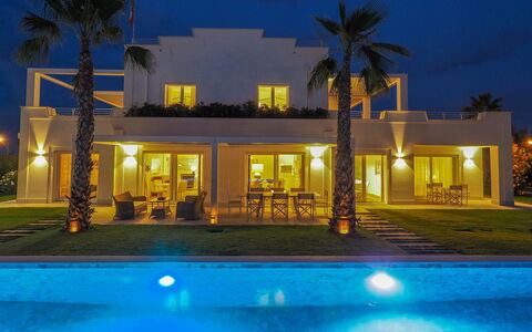Portoverde Beach Villa 12: Boligområde, Hjem, Estate, Udvej, Svømmepøl, Villa, Hacienda, Mansion, Landscaping