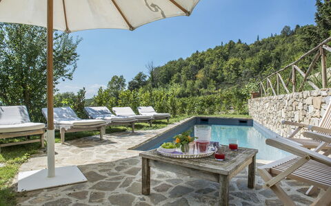 Villa delle Upupe 8: Udendørs Møbler, Udvej, Svømmepøl, Eco Hotel, Flise, Liggestol, Have, Stol, Landscaping, Paraply