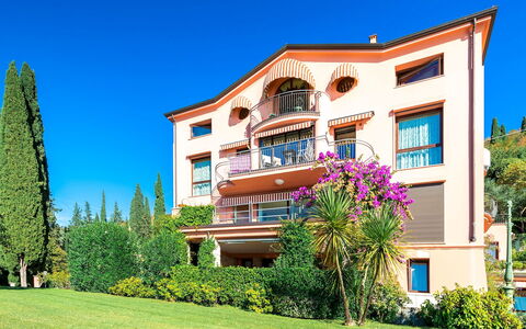 Corazza 6+1: Hjem, Busk, Boligområde, Lejlighed, Have, Estate, Altan, Villa, Hacienda, Gård