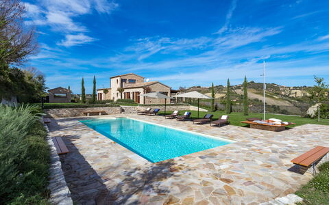 Borgo da Monte 8: Blå, Estate, Landscaping, Stuehus, Villa, Svømmepøl