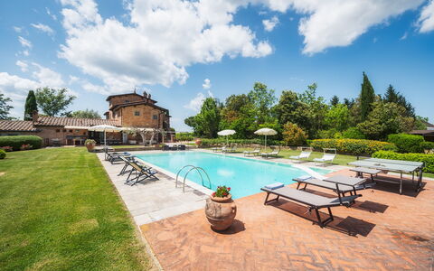 Casale dei Girasoli 14: Svømmepøl, Estate, Udvej, Hacienda, Udendørs Møbler, Villa, Paraply, Eco Hotel, Mansion, Landscaping