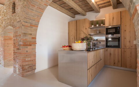 Dimora Montefiore 11: Gulvbelægning, Væg, Træ, Møbel, Indretning, Loft, Etage, Køkken, Trægulve, Countertop