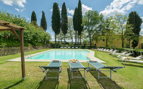 Poggerello 10: Svømmepøl, Have, Estate, Udvej, Hacienda, Skygge, Gårdsplads, Eco Hotel, Lawn, Landscaping