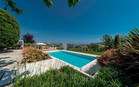 Casa Angela 6: Blå, Busk, Have, Svømmepøl, Landscaping, Estate, Skygge, Gård, Villa, Hacienda