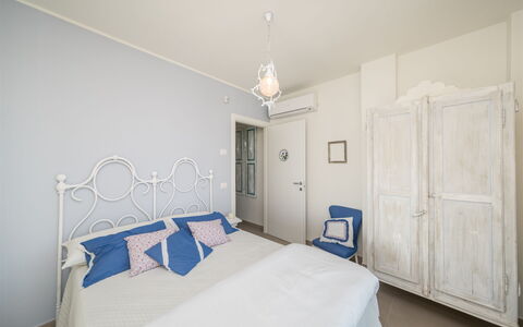 Casa di Eolo 8+2: Soveværelse, Møbel, Seng, Indretning, Sengetøj, Sengetøj, Etage, Sengetøj, Textile, Værelse