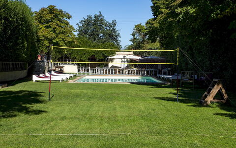 Villa delle Sophore 12: Svømmepøl, Sommer, Fritid, Skygge, Fritid, Udvej, Ferie, Lawn, Paraply, Udendørs Møbler