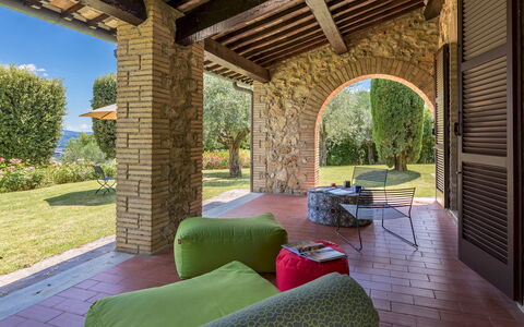 Villa Il Cedro 10+1: Arkitektur, Arch, Kolonne, Have, Hacienda, Mursten, Skygge, Estate, Udvej, Gårdhave