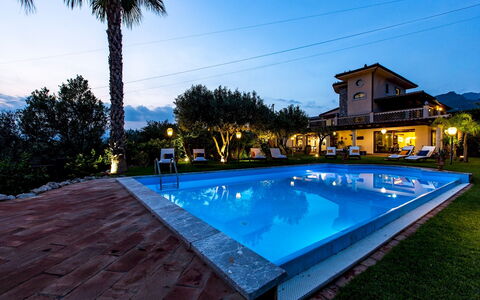 Villa Alba 12: Svømmepøl, Udvej, Estate, Eco Hotel, Nat, Thermae, Hacienda, Villa, Landskab Belysning, Hotel