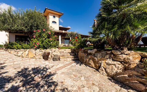 Villa Alba 12: Have, Estate, Landscaping, Hacienda, Flise, Skygge, Indkørsel, Eco Hotel, Villa