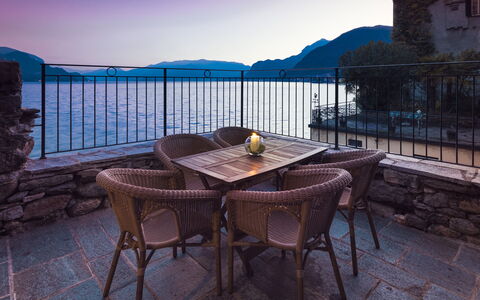 Villa Rivetta 6+2: Krop Af Vand, Møbel, Bord, Coastal Og Oceaniske Landskabsformer, Stol, Udendørs Møbler, Kyst, Udendørs Bord, Sø, Hav