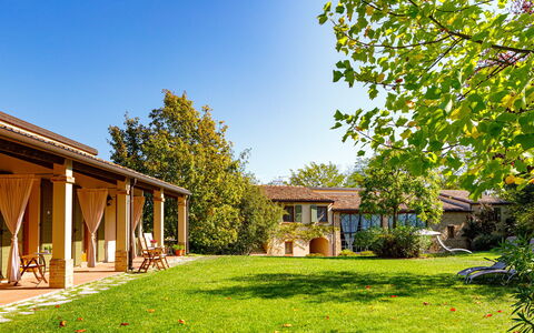 La Tana del Ghiro 18: Hus, Hjem, Busk, Have, Boligområde, Estate, Land Lot, Sommerhus, Stuehus