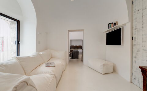 Trullo Santa Pazienza 6+3: Indretning, Gulvbelægning, Etage, Møbel, Loft, Couch, Værelse, Stue, Lejlighed, Hjem
