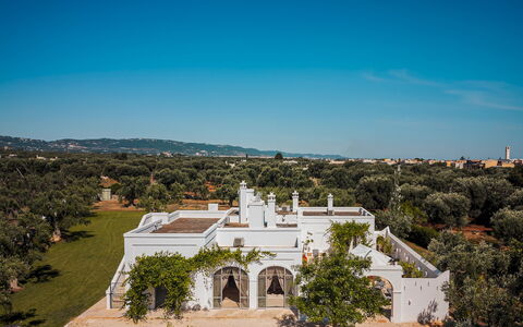 La Torre di Monsignore 12: Arkitektur, Landskab, Estate, Hacienda, Mansion, Landscaping, Villa, Indkørsel, Historisk Hus, Arcade