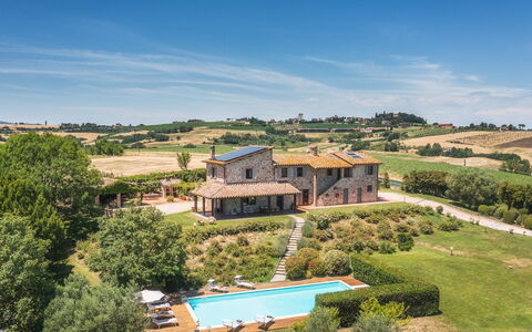 La Panoramica 8: Estate, Stuehus, Villa, Plantation, Landscaping, Mansion, Svømmepøl, Farm, Hacienda