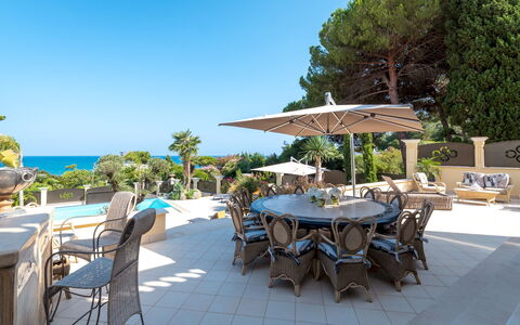 Villa Callari 6+2: Udvej, Udendørs Møbler, Skygge, Paraply, Hav, Stol, Blomsterkrukke, Kyst, Eco Hotel, Tropics