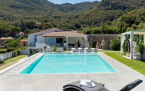 Villa Pietro 10: Svømmepøl, Udvej, Fritid, Eco Hotel, Thermae, Ferie, Ferieby, Udendørs Møbler, Estate, Villa