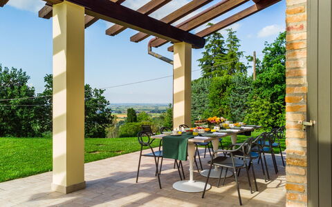 Villa Pergola 8: Møbel, Udendørs Møbler, Stol, Land Lot, Skygge, Have, Udendørs Bord, Udendørs Struktur, Backyard, Eco Hotel
