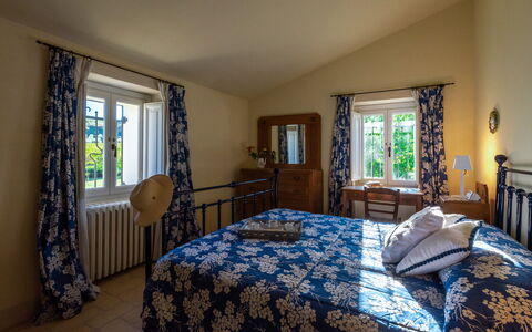 La Casa nei Vigneti 10: Møbel, Hjem, Soveværelse, Sengetøj, Seng, Stol, Sengetøj, Sengetøj, Bed Frame, Udvej