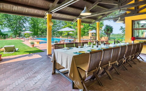 Tenuta Contessa Chiara 17: Svømmepøl, Udvej, Eco Hotel, Skygge, Estate, Hacienda, Fritid, Stol, Have, Udendørs Møbler