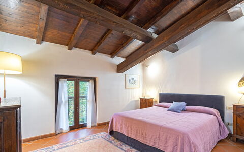 Tenuta Contessa Chiara 17: Indretning, Gulvbelægning, Loft, Soveværelse, Værelse, Etage, Seng, Møbel, Sengetøj, Hjem