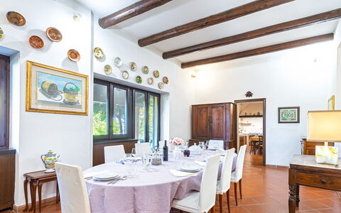 Tenuta Contessa Chiara 17: Indretning, Møbel, Loft, Værelse, Gulvbelægning, Bord, Etage, Belysning, Spisestue, Køkken & Spisebord