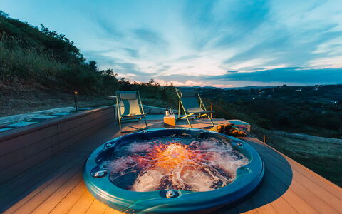 Villa Sumac 6: Svømmepøl, Jacuzzi, Badekar, Udvej, Nat, Skumring, Aften, Eco Hotel