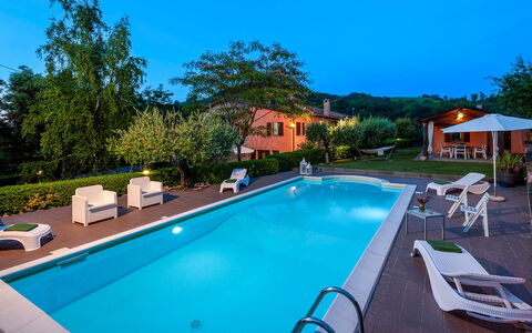Villa Banci 8: Svømmepøl, Blå, Udvej, Eco Hotel, Thermae, Udendørs Møbler, Fritid, Hacienda, Estate, Hotel